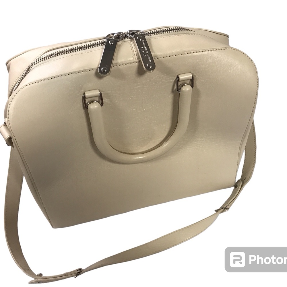 Luxurious Maison Martin Margiela Paris beige leather purse silver accents
